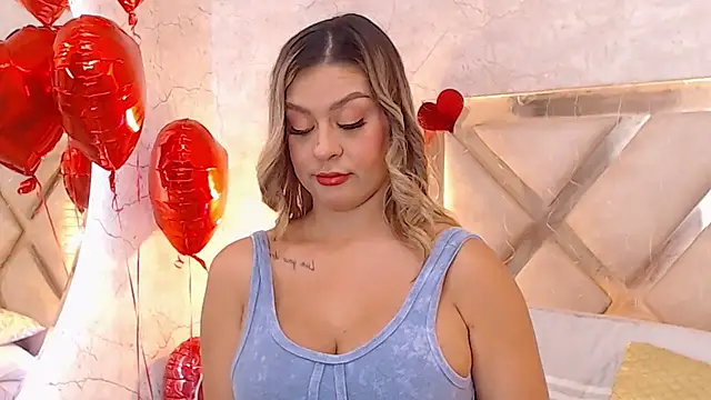 Snapshot of JoannaStanford chatting on February 2025 09:00:01 PM JoannaStanford online show from February 2025 09:00:01 PM