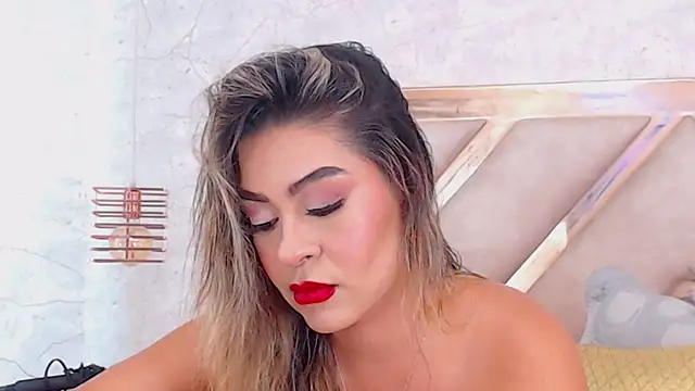 Snapshot of JoannaStanford chatting on November 2025 11:48:01 PM JoannaStanford online show from November 2025 11:48:01 PM