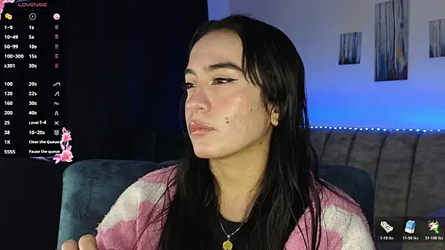 Snapshot of ZaraDames_ chatting on November 2025 03:40:01 AM ZaraDames online show from November 2025 03:40:01 AM