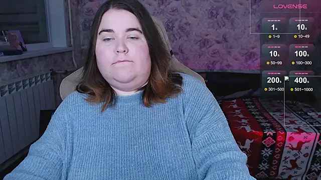 Estelle Hicks online show from November 2025 06:20:02 PM