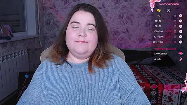 Estelle Hicks online show from November 2025 06:37:02 PM