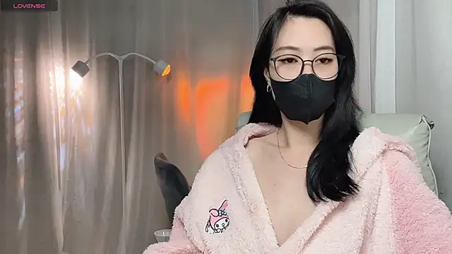  minji bae online show from January 2026 06:02:02 PM