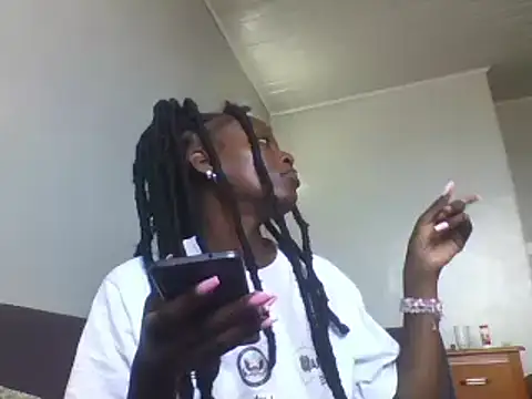 Snapshot of chilliedoug chatting on December 2024 07:22:01 AM chilliedoug online show from December 2024 07:22:01 AM