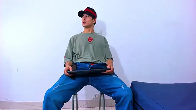 Jhonn Rhyss online show from February 2025 03:18:02 AM