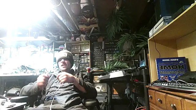 mrwinsalot88 online show from November 2025 01:45:01 PM