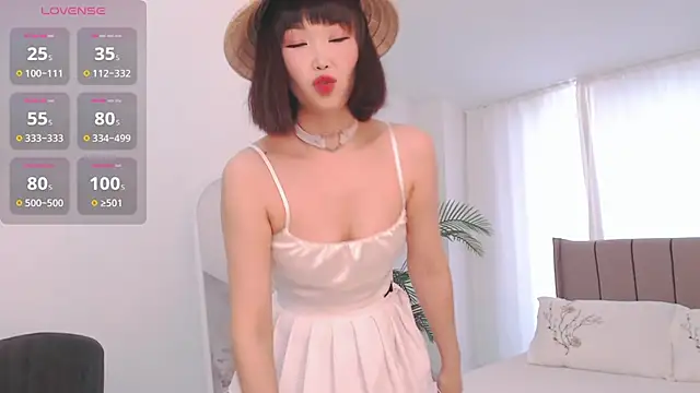 Snapshot of TumiLio chatting on January 2025 07:16:02 AM TumiLio online show from January 2025 07:16:02 AM