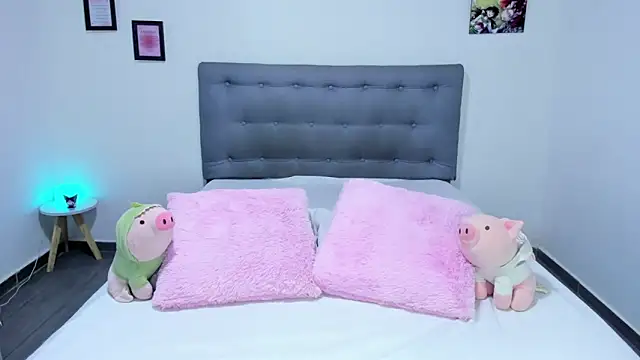 Agataowens online show from January 2025 01:48:01 AM