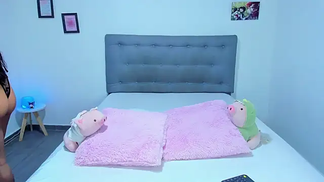 Agataowens online show from March 2025 03:44:02 AM