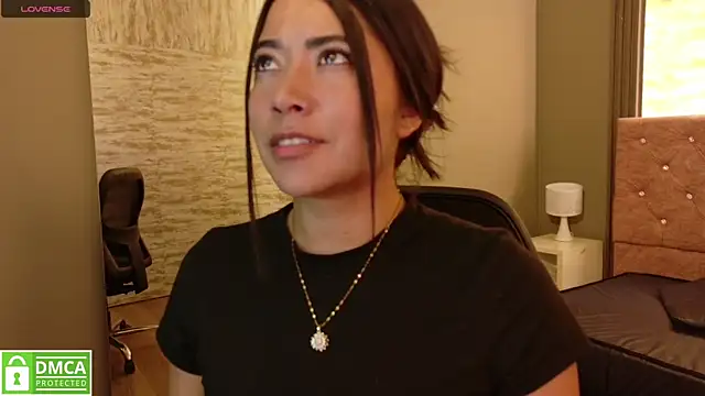 Susy thomson online show from September 2025 09:29:02 PM