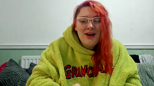 Snapshot of Bustycurves chatting on December 2024 09:08:01 PM Bustycurves online show from December 2024 09:08:01 PM