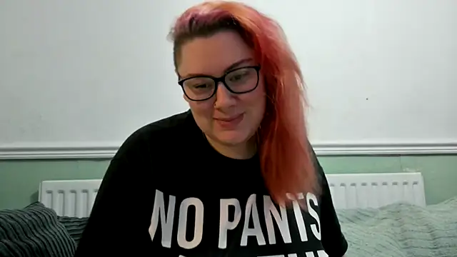 Snapshot of Bustycurves chatting on January 2025 03:47:02 PM Bustycurves online show from January 2025 03:47:02 PM