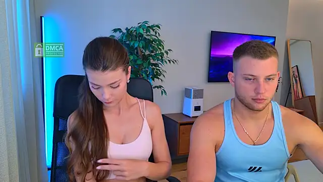Jony and Jessica online show from June 2026 04:35:01 AM