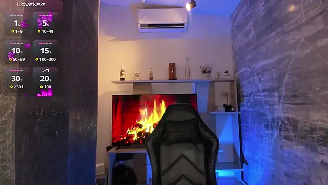 Snapshot of saracaball_ chatting on September 2025 04:12:01 AM saracaball online show from September 2025 04:12:01 AM