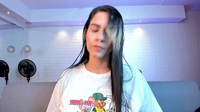 violet scott online show from December 2025 10:53:01 AM