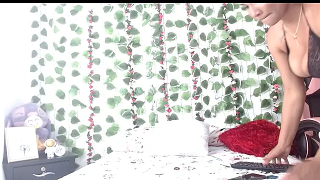 Snapshot of camilavagina24 chatting on November 2025 06:51:01 PM camilavagina24 online show from November 2025 06:51:01 PM