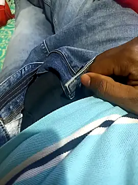 bangaloresexyguy online show from December 2025 04:55:01 AM