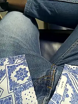 bangaloresexyguy online show from January 2026 04:09:01 PM