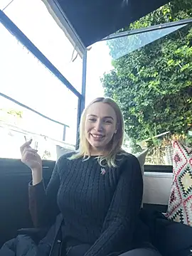 Evamaslow online show from December 2024 11:11:02 AM