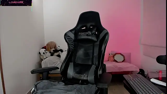 Snapshot of Biancastrongg chatting on November 2025 02:55:02 AM Biancastrongg online show from November 2025 02:55:02 AM