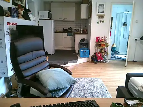 mihaimichael online show from November 2025 12:16:02 PM