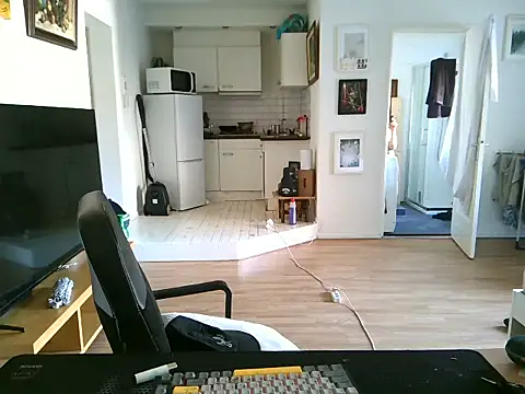 mihaimichael online show from July 2026 03:25:01 PM