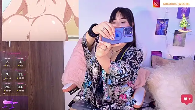 Snapshot of mikuru_hara chatting on December 2024 02:49:02 AM mikuru hara online show from December 2024 02:49:02 AM