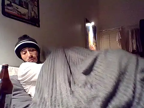 Snapshot of tengocanicas chatting on December 2024 11:28:01 AM tengocanicas online show from December 2024 11:28:01 AM