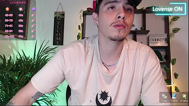 Snapshot of colby_scott chatting on October 2025 11:43:01 PM colby scott online show from October 2025 11:43:01 PM