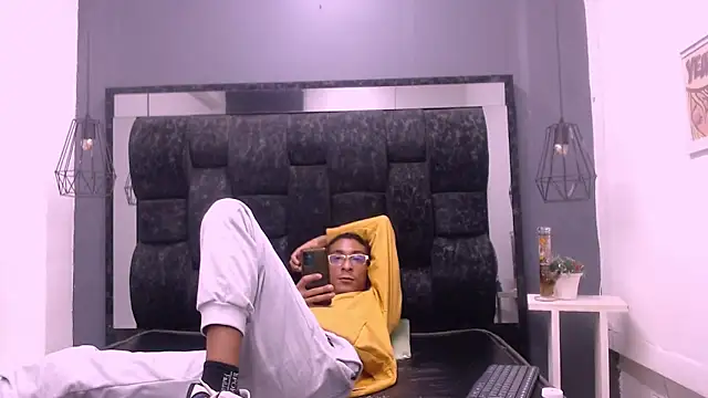 Jose Smoke online show from March 2025 04:58:02 AM