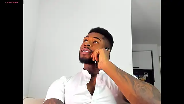 Makonneen online show from December 2025 10:51:03 PM