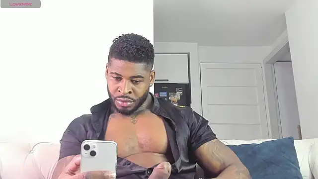 Snapshot of Makonneen chatting on July 2026 07:45:02 AM Makonneen online show from July 2026 07:45:02 AM