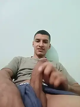 Rogersmit2 online show from June 2026 07:00:02 PM
