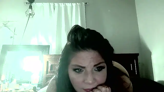 Snapshot of paiday chatting on January 2025 01:10:02 PM paiday online show from January 2025 01:10:02 PM