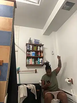 Snapshot of Goddess_Nafeesha chatting on November 2025 05:46:02 PM Goddess Nafeesha online show from November 2025 05:46:02 PM