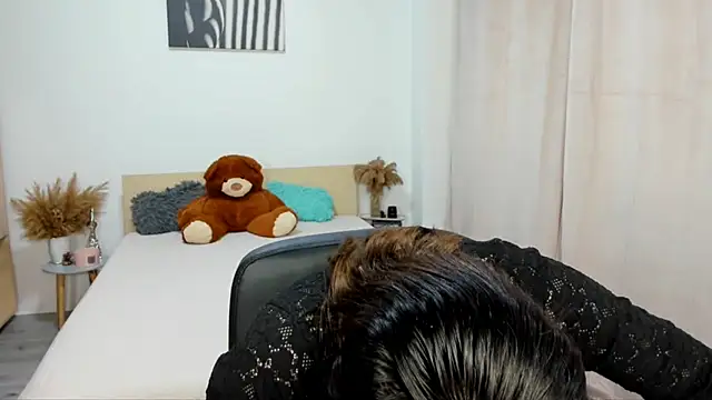 Alexa Dolly12 online show from February 2025 07:45:02 AM