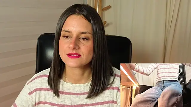 Alice milf  online show from October 2025 11:07:01 AM