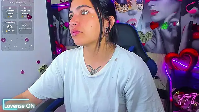  luna torres online show from July 2026 01:17:01 PM