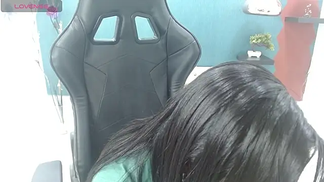 Melikasweetz online show from February 2025 05:48:01 PM