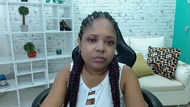 Melikasweetz online show from February 2026 05:20:01 PM