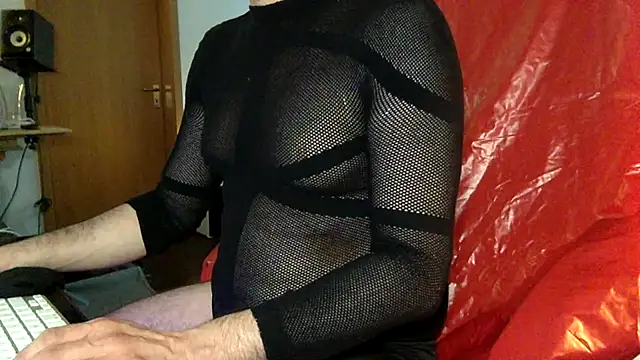 tomz0819 online show from March 2026 10:20:01 AM