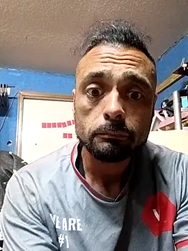 C8L3U online show from April 2026 10:34:02 PM