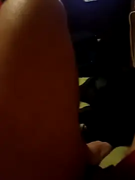 Uruguayo1988 online show from November 2025 12:00:01 AM