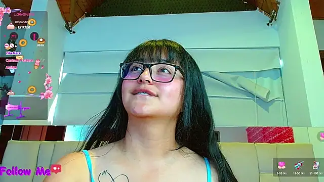 Snapshot of scarlleth_ chatting on March 2025 03:18:02 PM scarlleth online show from March 2025 03:18:02 PM