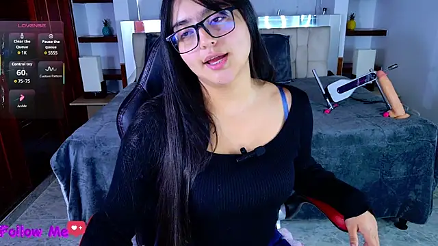 scarlleth  online show from January 2026 12:07:02 PM