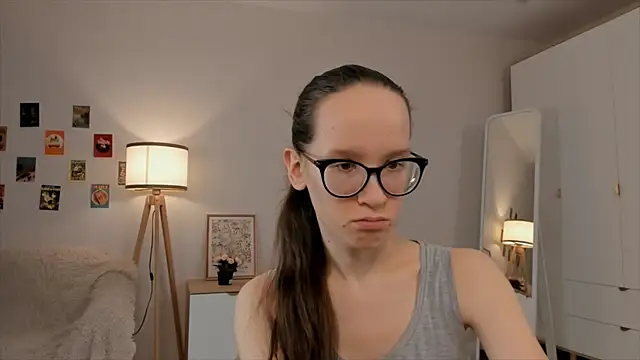 BettyBrowni online show from March 2025 04:09:02 PM