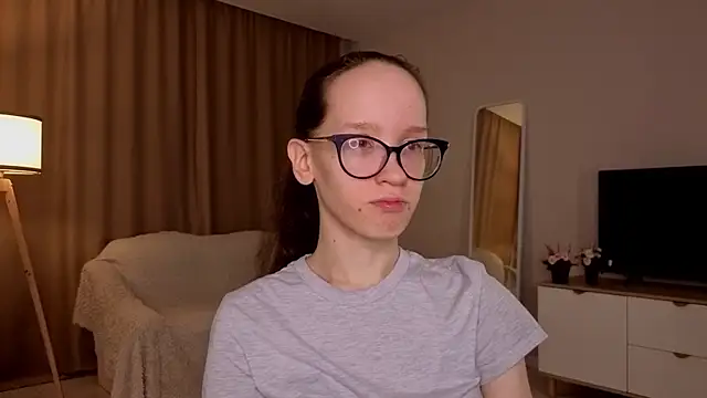 BettyBrowni online show from April 2026 04:13:01 PM