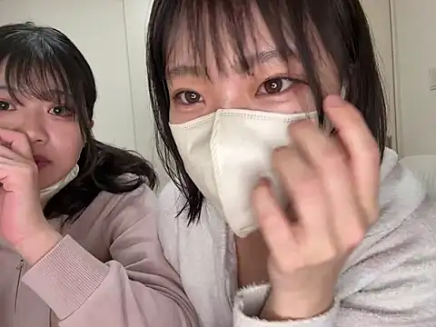 Snapshot of Riri__oo chatting on March 2025 03:20:01 AM Riri oo online show from March 2025 03:20:01 AM