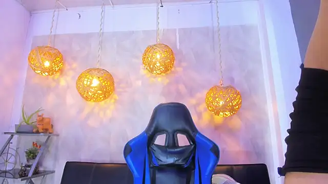 victoria aleia  online show from February 2025 10:42:02 PM