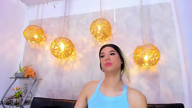 victoria aleia  online show from February 2025 08:28:02 PM