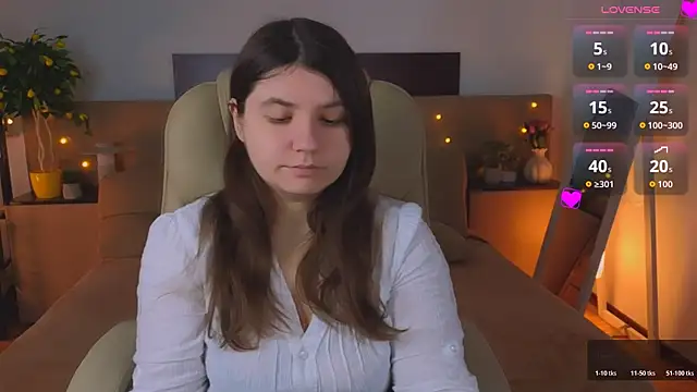 Viola  Shy online show from April 2026 08:04:01 PM